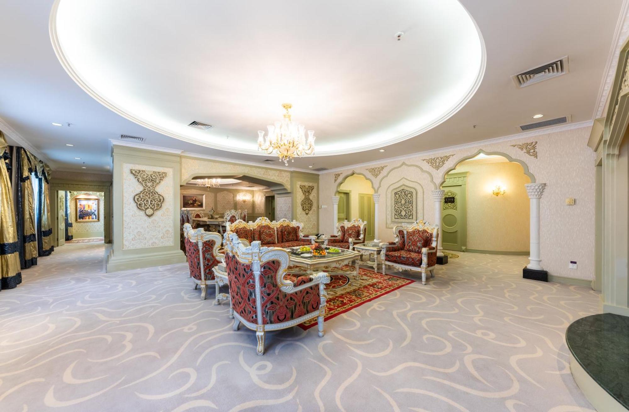 Grand Mercure Hotel Hualing Urumqi Exterior photo